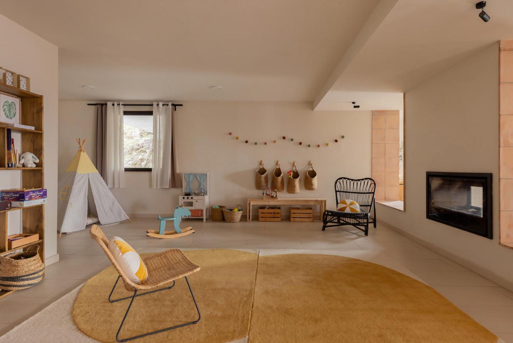 Can Bufi Espectacular Casa Con Piscina Interior Льягостера Экстерьер фото